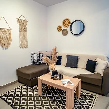 Maquestas Modern * Archangelos (Rhodes)